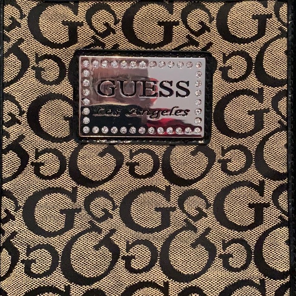 Guess Bag - Picture 2 of 6